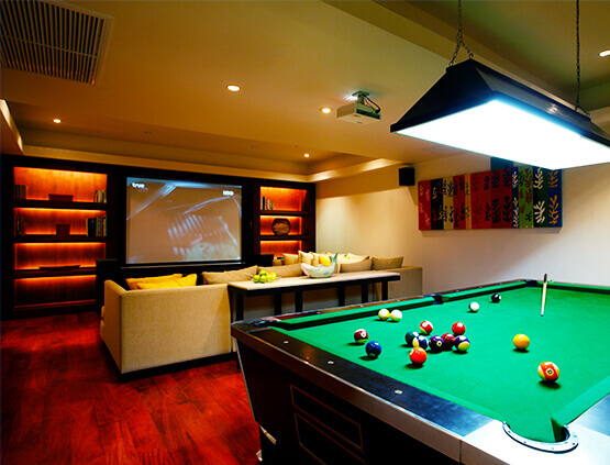 Villa Jia - Pool table at entertainment room